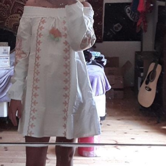 Dress - Picture 4 of 4